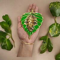 Mini Enamel Leaf Ganesh Green color Aluminium Idol